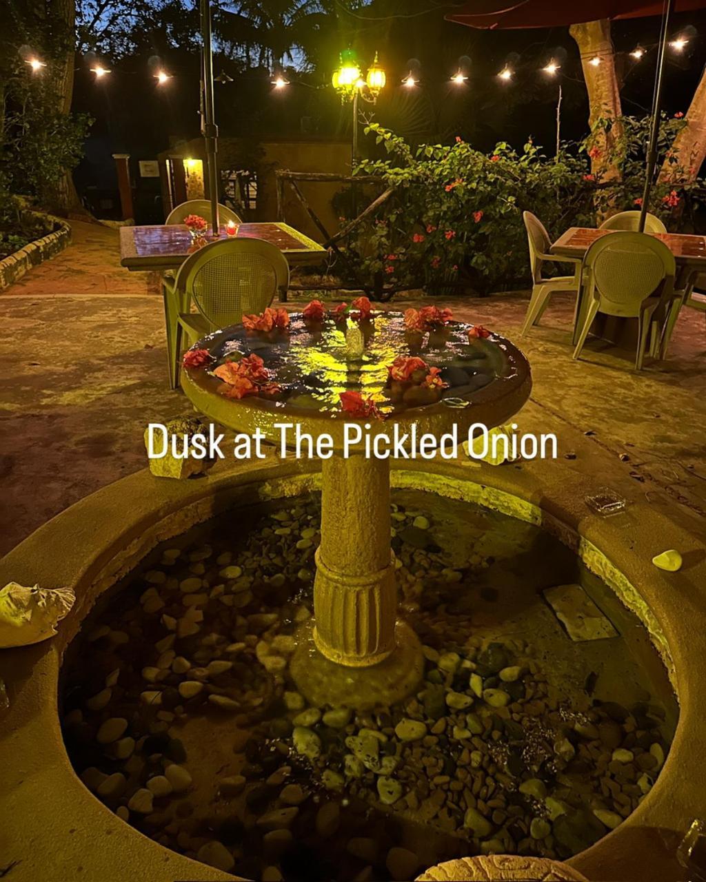 The Pickled Onion B&B And Restaurant Uxmal Santa Elena 외부 사진