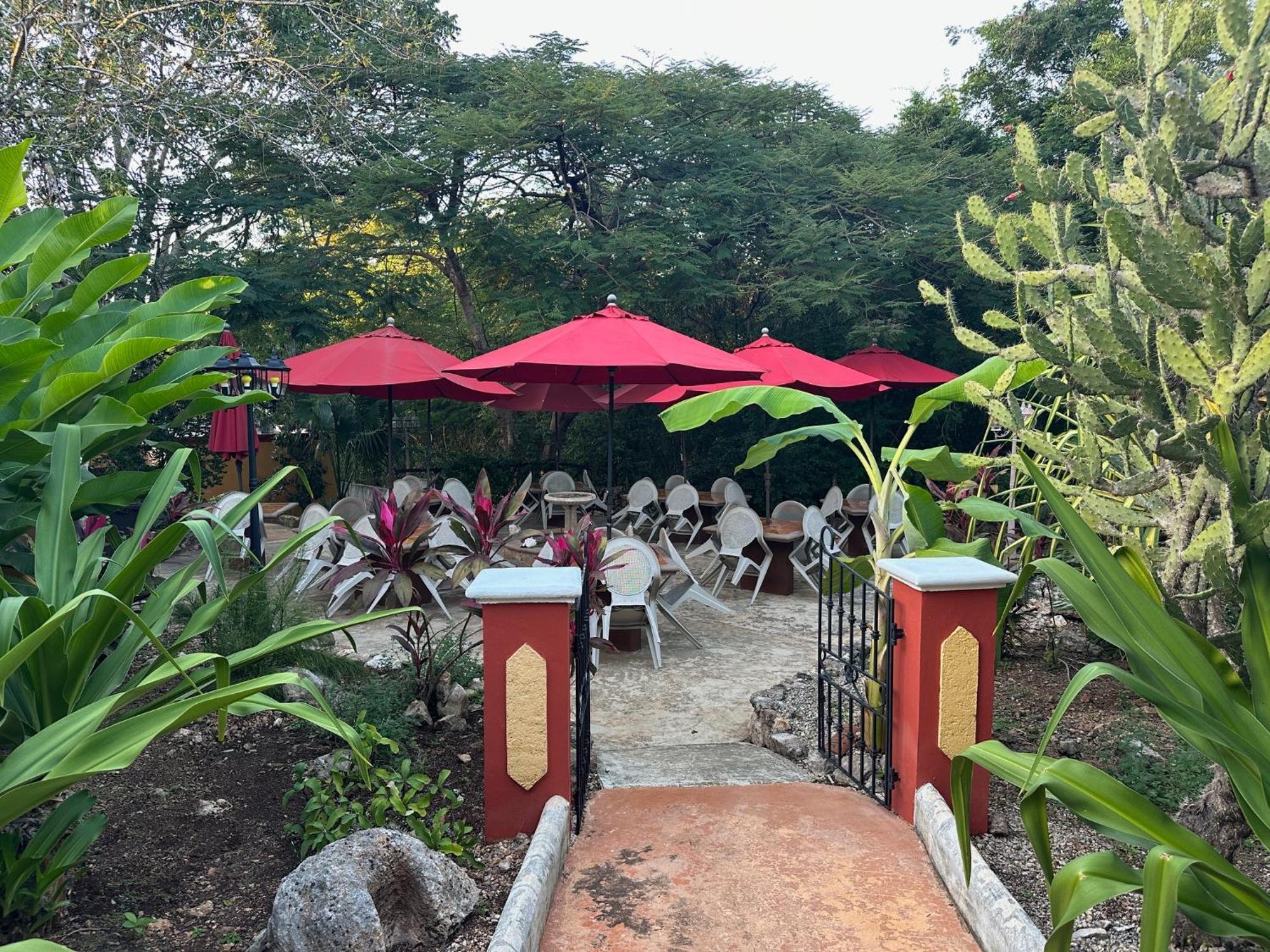 The Pickled Onion B&B And Restaurant Uxmal Santa Elena 외부 사진