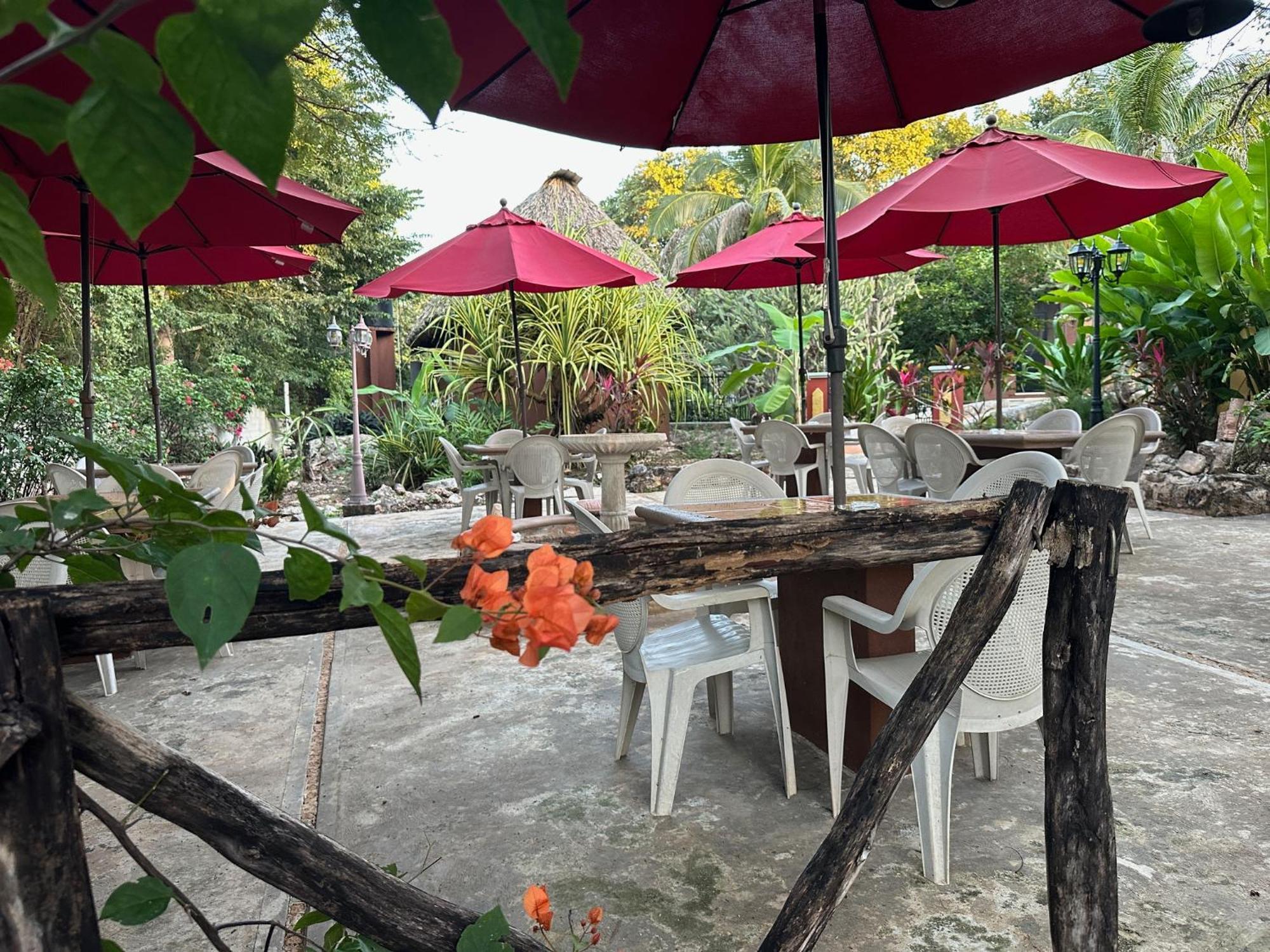The Pickled Onion B&B And Restaurant Uxmal Santa Elena 외부 사진