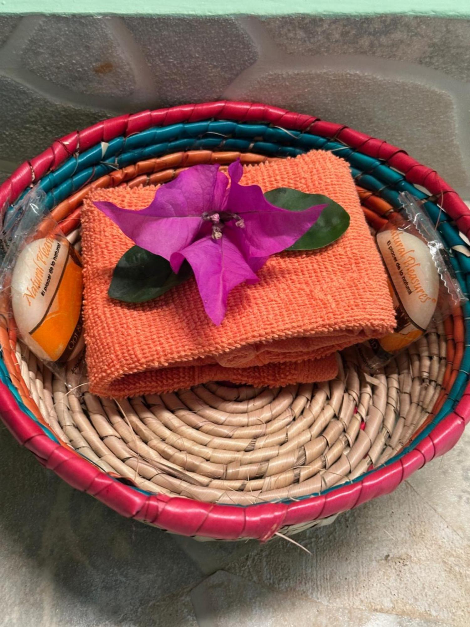The Pickled Onion B&B And Restaurant Uxmal Santa Elena 외부 사진